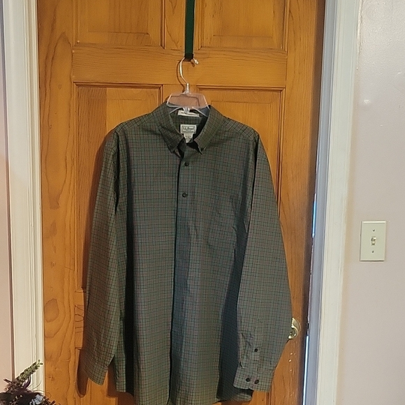 L.L. Bean Other - Mens L.L. Bean button-down shirt.Size large tall. Colores green and red.